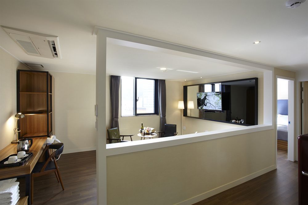 Cinema House Hotel In Busan Ngoại thất bức ảnh