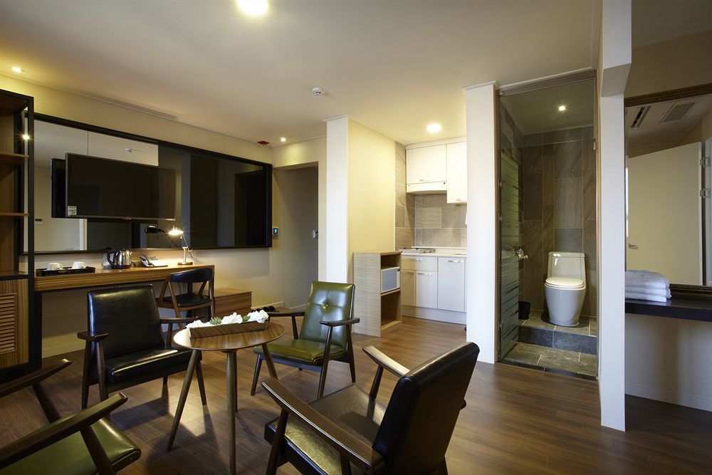 Cinema House Hotel In Busan Ngoại thất bức ảnh