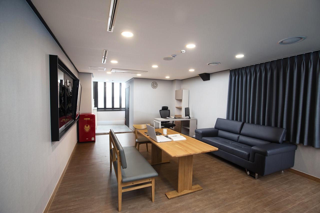 Cinema House Hotel In Busan Ngoại thất bức ảnh