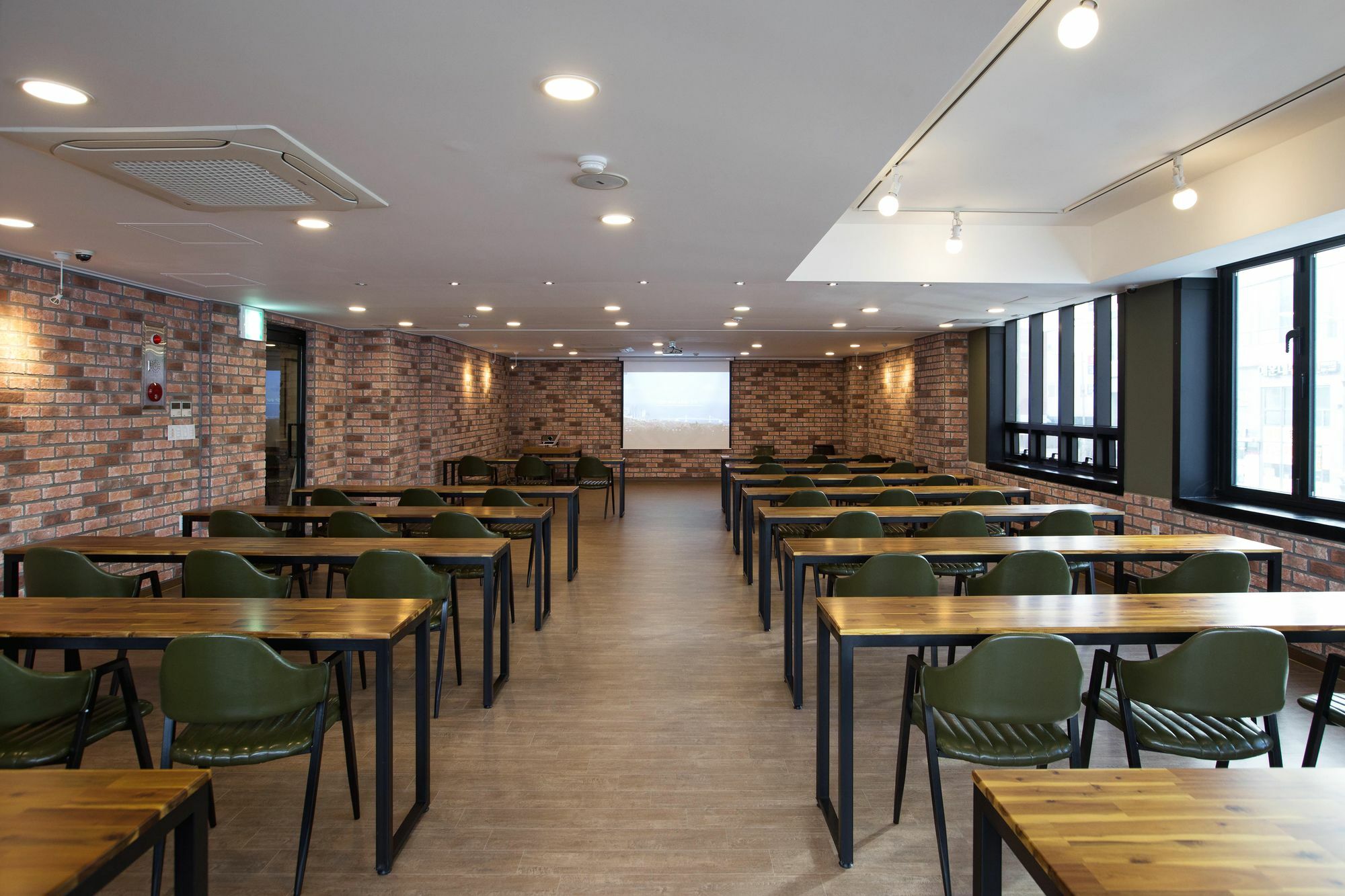 Cinema House Hotel In Busan Ngoại thất bức ảnh